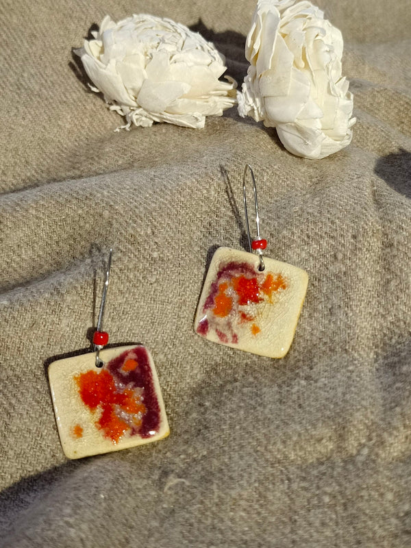 Soz - Red square with specks of maroon and orange