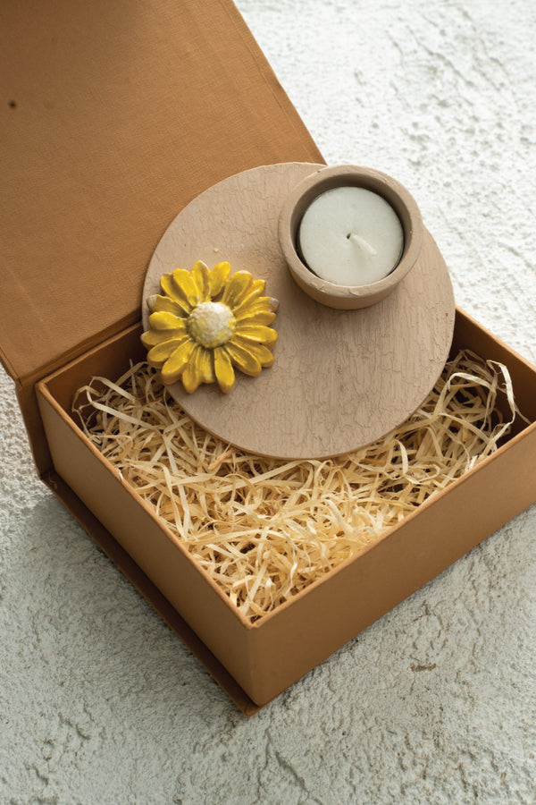 Sunshine Daisy Tealight Holder