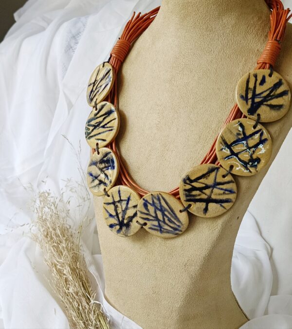 Uns - Orange and Beige - Image 2