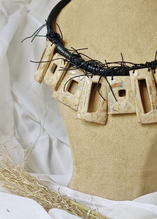 Uns- Beige - Image 2