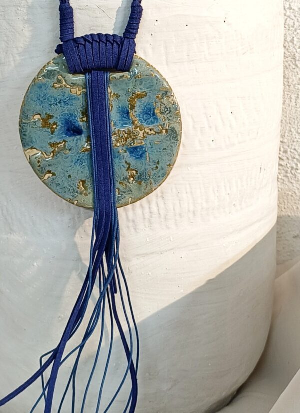 Raina - Light blue round - Image 2