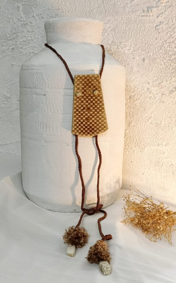 Arsh - Collar Beige