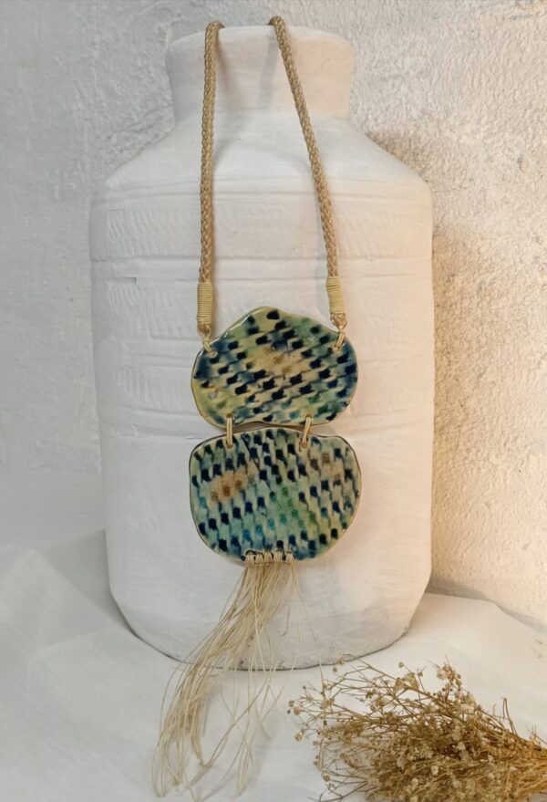 Mirari - textured double with tussle