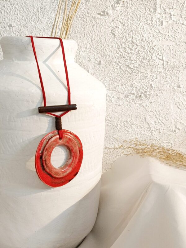 Soz -Red round - Image 2