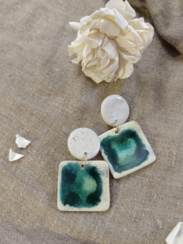 Ilaria-Off white and blue